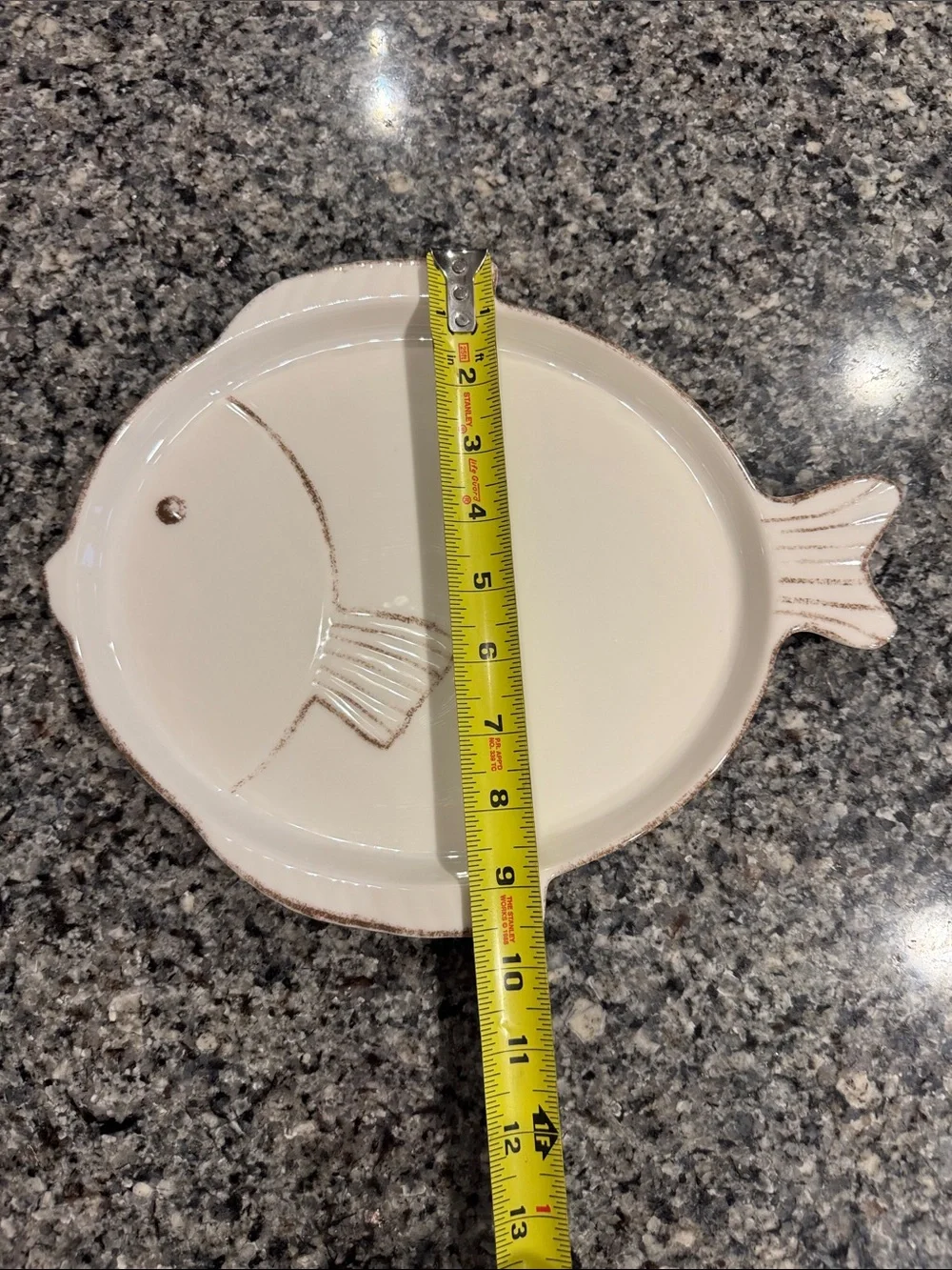 🐟Cream Fish-Shaped Serving Platter - Unbranded